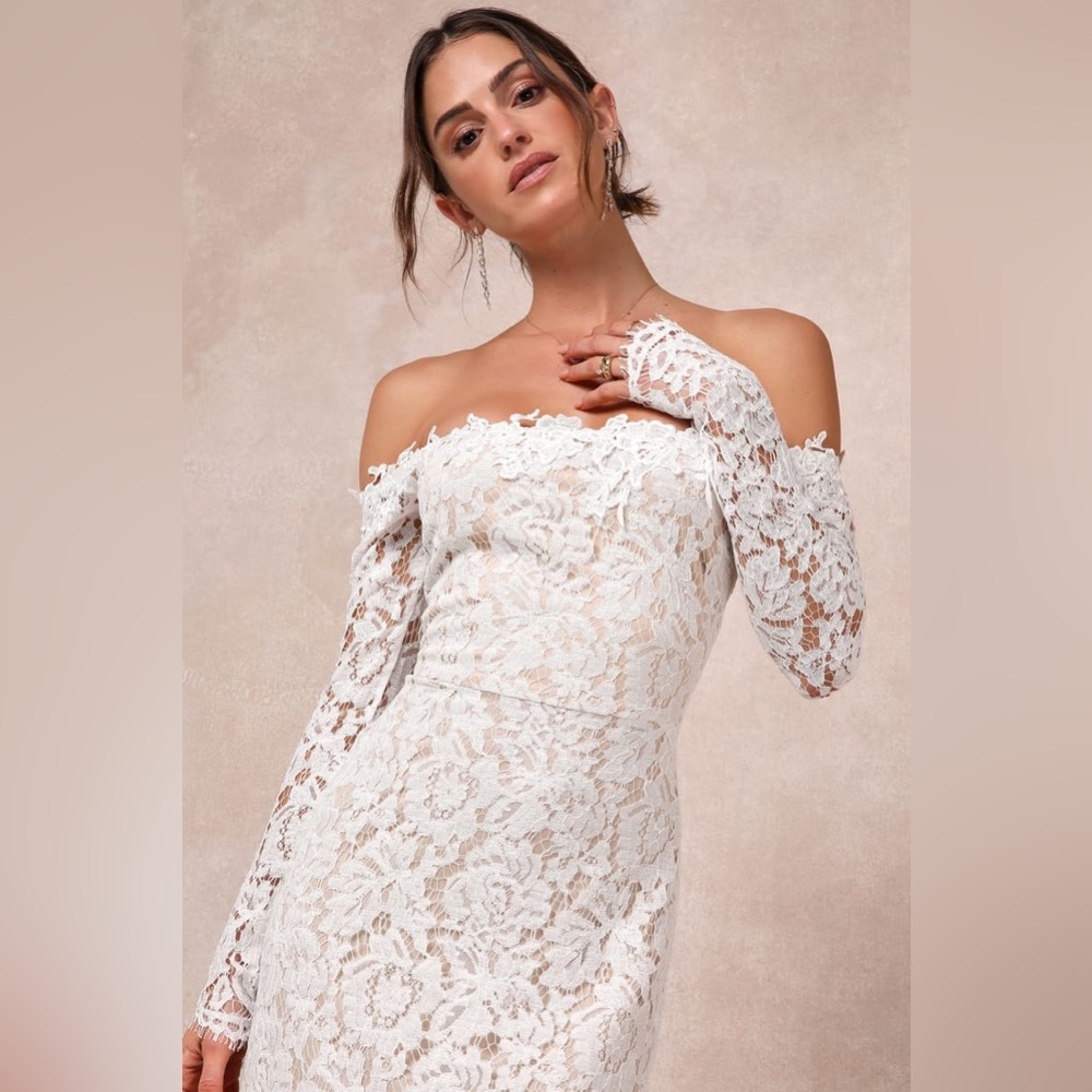 NWT white lace bridal gown